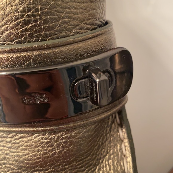 Beautiful and stylish coach clogs size 9😘🤗🥰👏❤️ - Picture 4 of 7